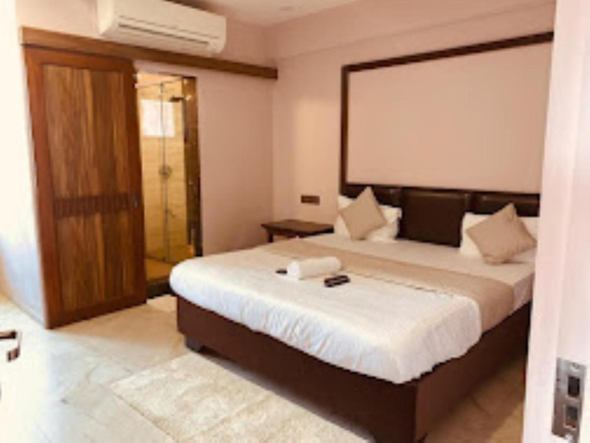 Hotel Radhe Anand Ānand Exterior foto